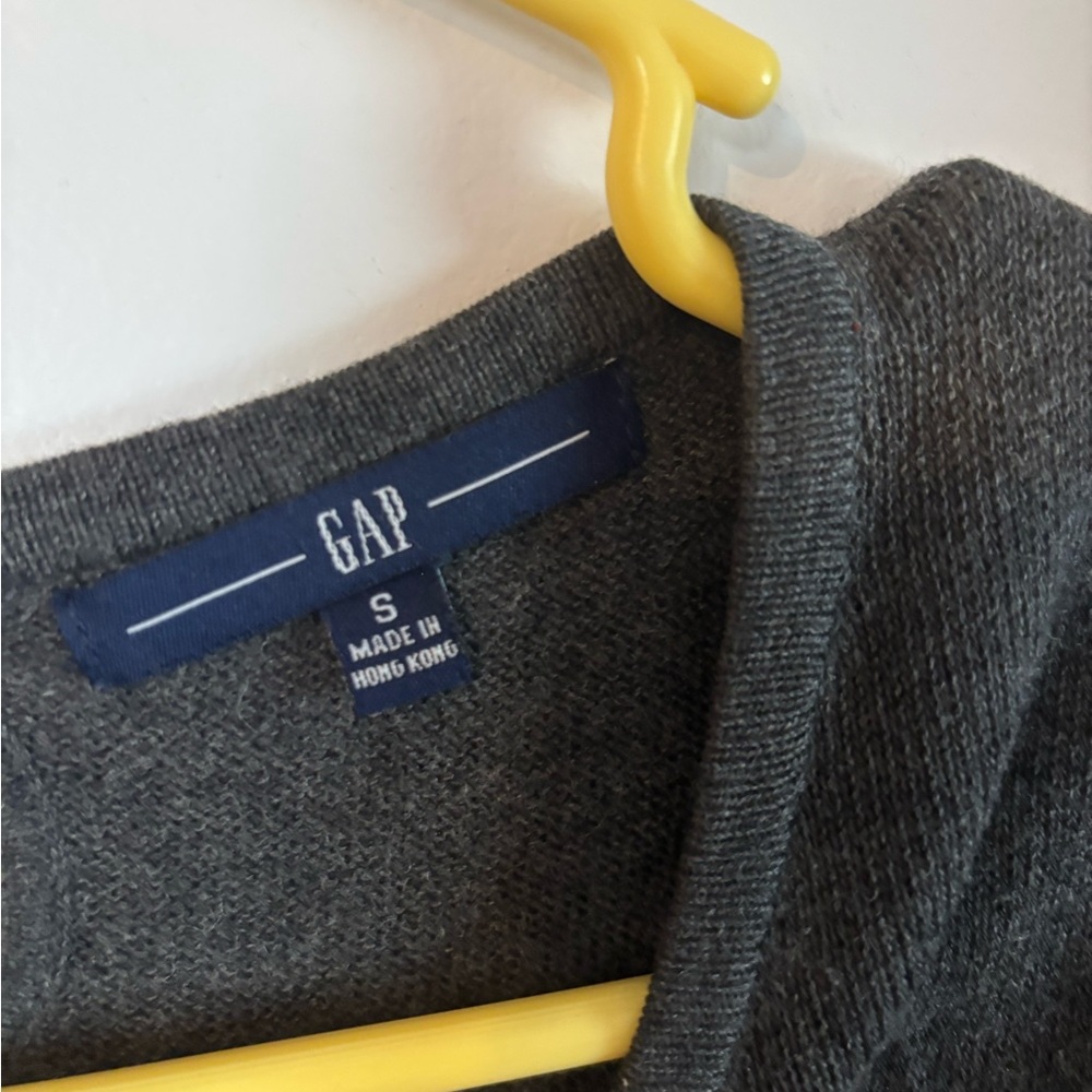 GAP Charcoal Knit Top